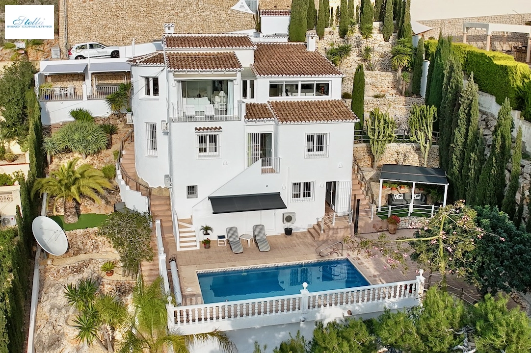 villa en Moraira(Arnella) en venta, superficie 248 m², aire acondicionado, parcela 958 m², 5 dormitorios, 3 banos, piscina, ref.: CA-H-1854-AMB-35