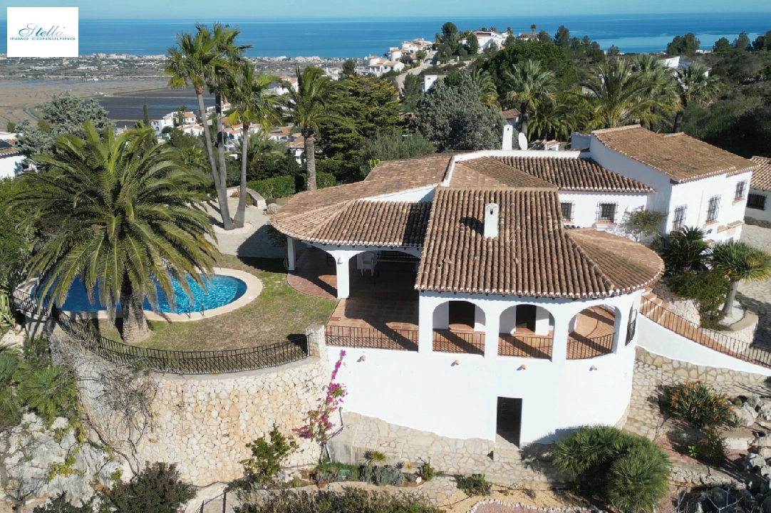 villa en Pego-Monte Pego en venta, superficie 310 m², ano de construccion 1988, + calefaccion central, aire acondicionado, parcela 3370 m², 4 dormitorios, 4 banos, piscina, ref.: JS-0425-32