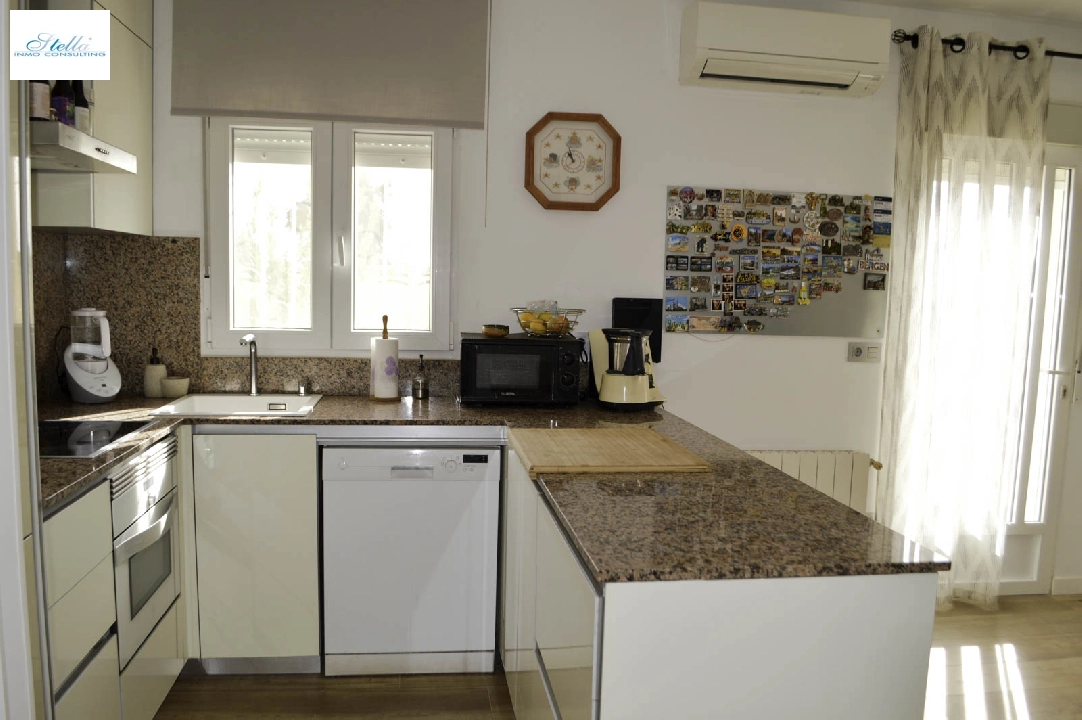 villa en Denia en venta, superficie 121 m², aire acondicionado, parcela 623 m², 4 dormitorios, 2 banos, piscina, ref.: CO-C25935-17