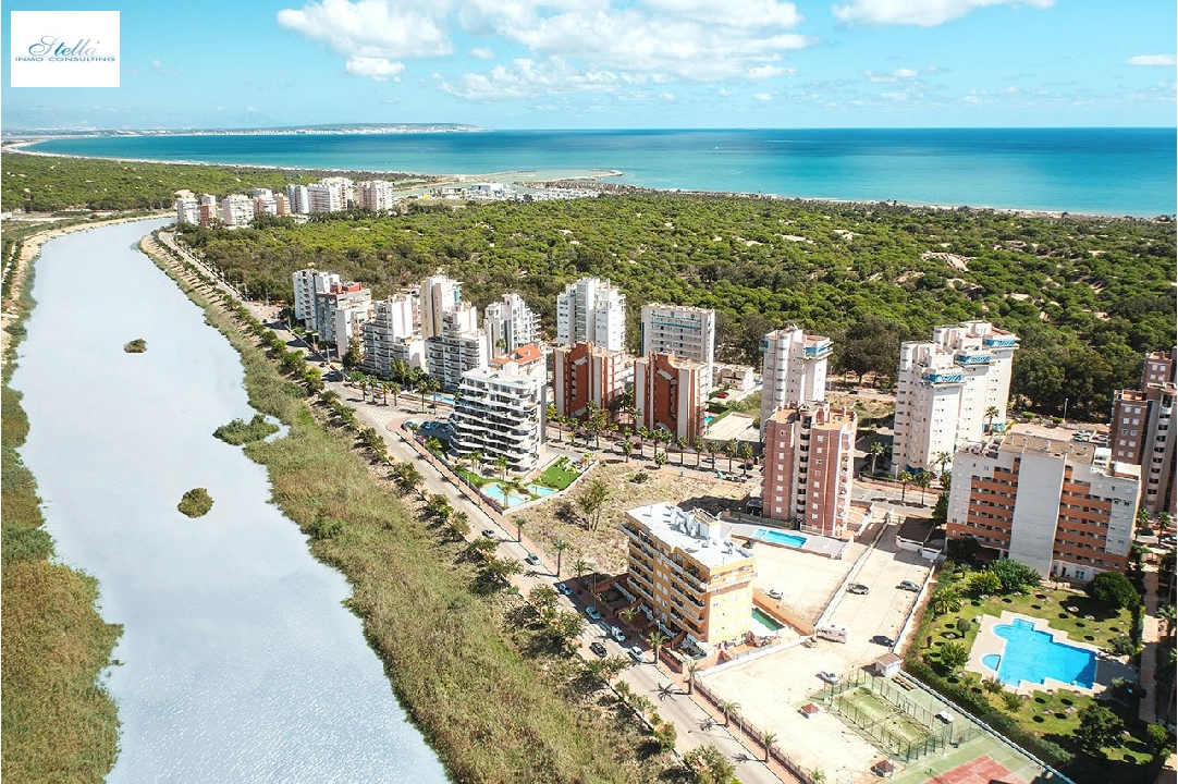 apartamento en la planta superior en Guardamar del Segura en venta, superficie 102 m², estado first owner, 2 dormitorios, 2 banos, piscina, ref.: HA-GUN-411-A01-11